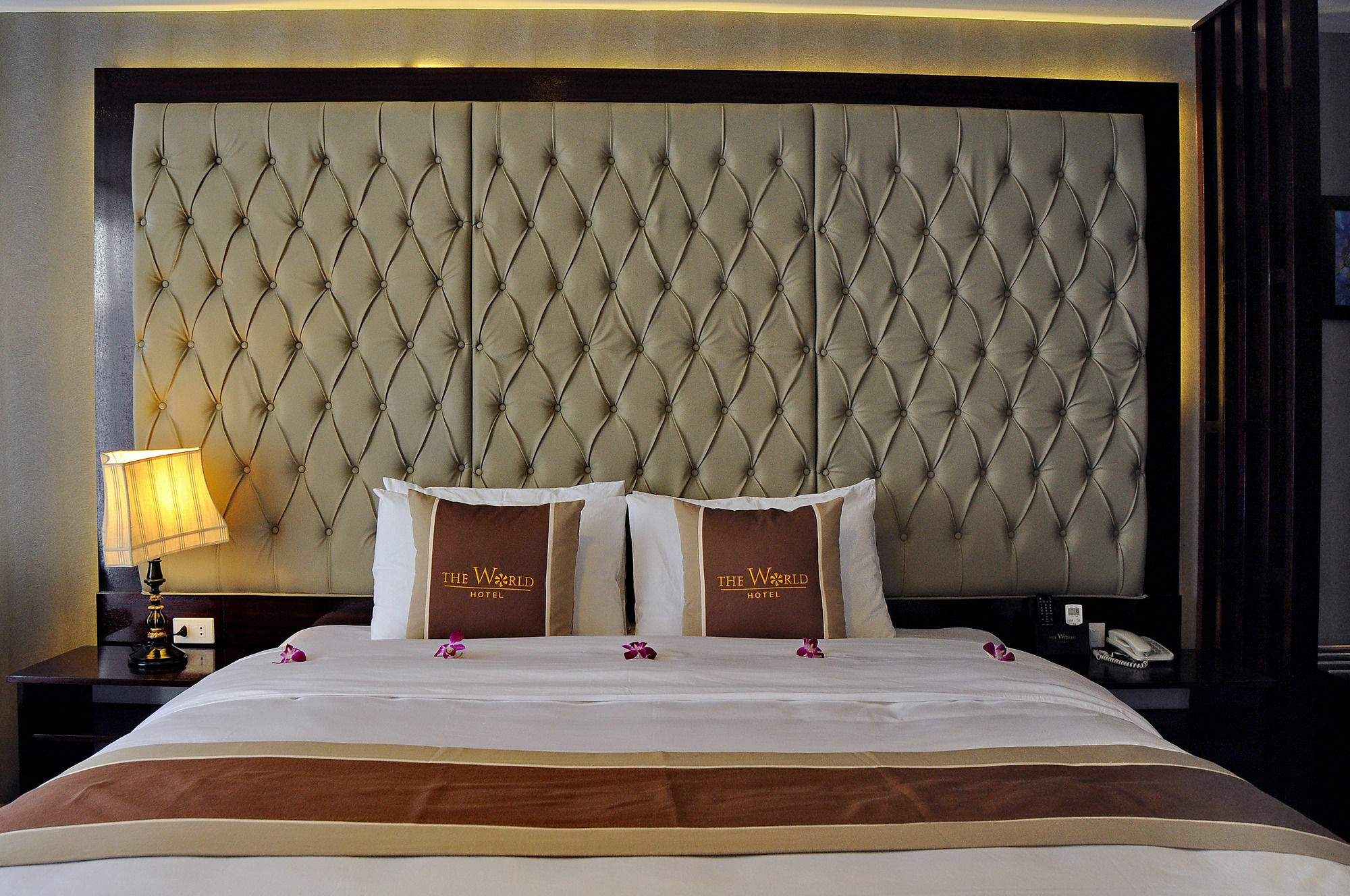 The World Hotel Να Τρανγκ Εξωτερικό φωτογραφία