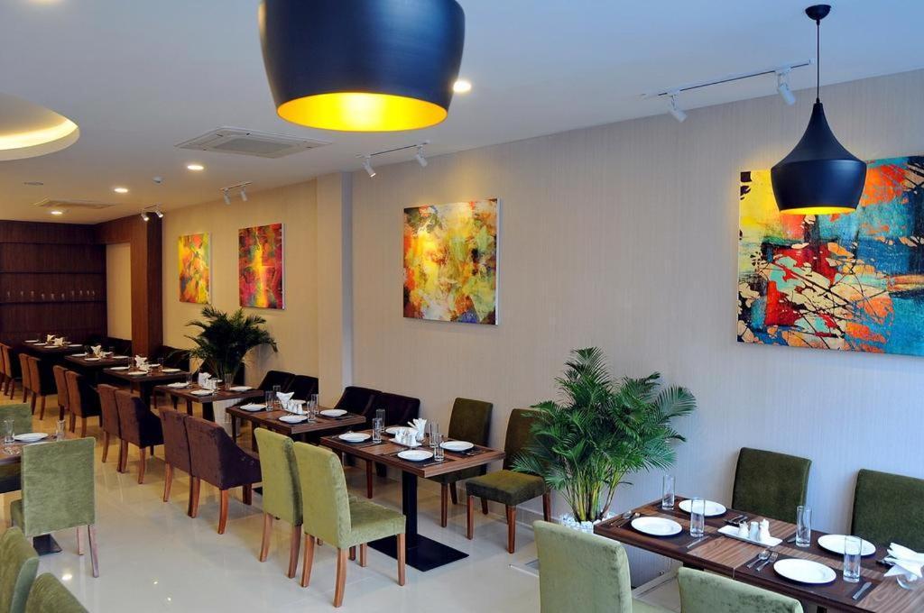 The World Hotel Να Τρανγκ Εξωτερικό φωτογραφία